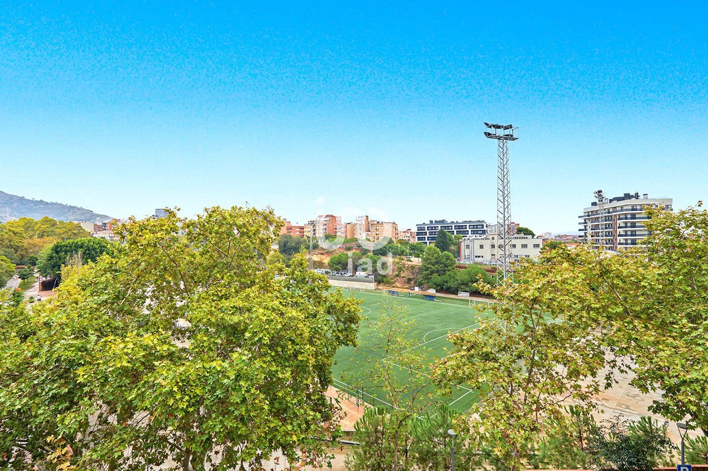 Apartament na sprzedaż w Esplugues de Llobregat - 359 000 € (Ref: 10148030)