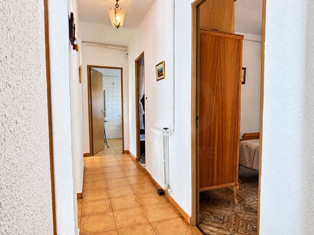 4 makuuhuone Omakotitalo myytävänä paikassa San Andrés del Rabanedo mukana 
autotalli - 140 000 € (Ref: 10148034)