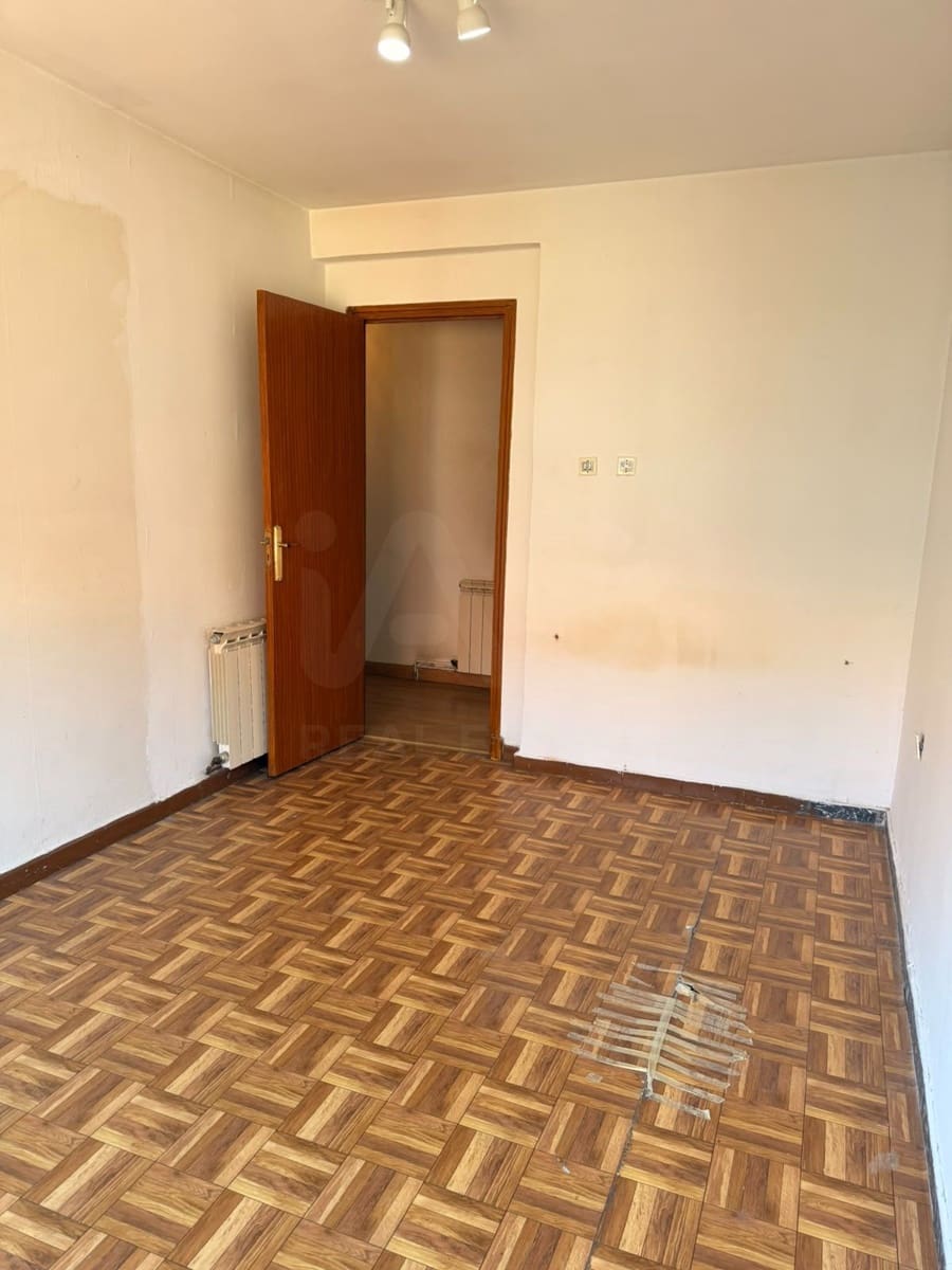 3 Zimmer Apartment zu verkaufen in Leon Stadt - 150.000 € (Ref: 10148036)
