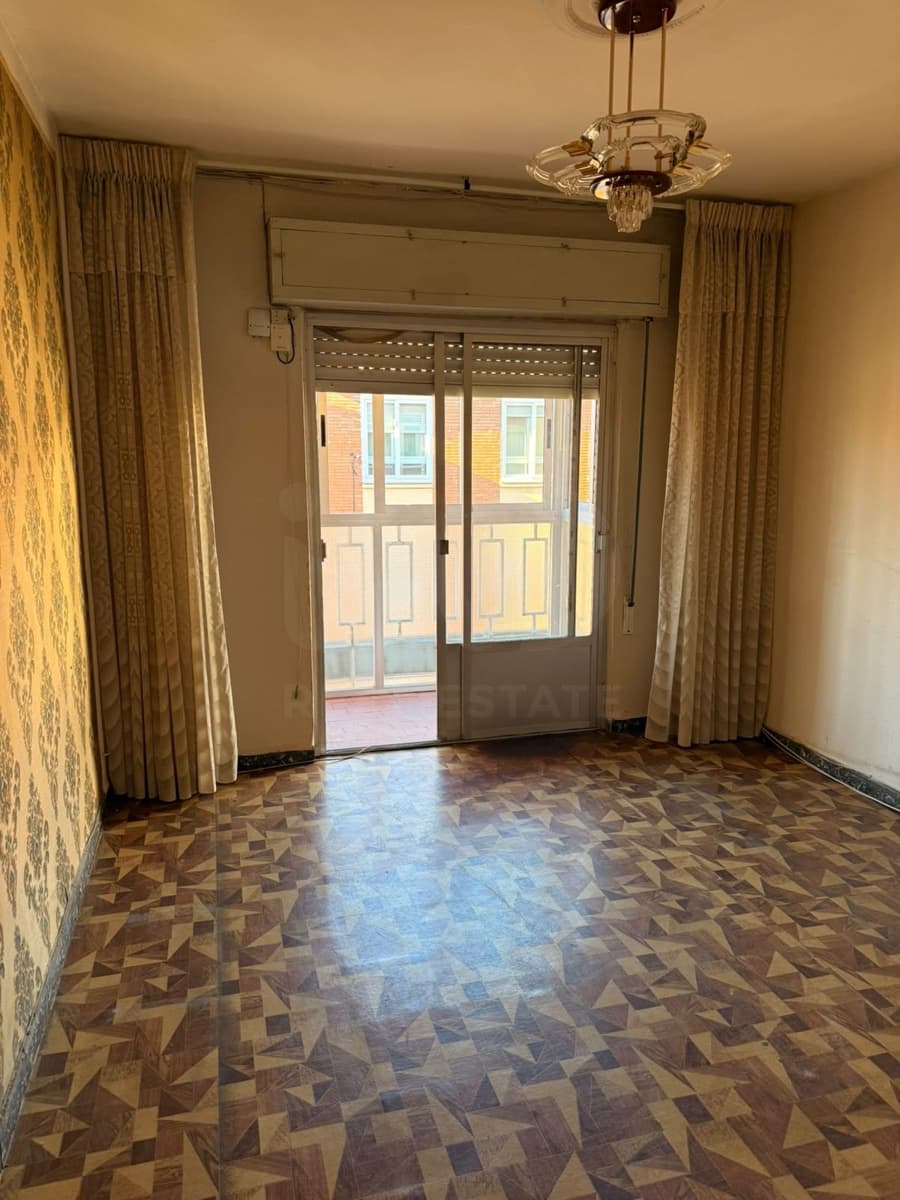 3 Zimmer Apartment zu verkaufen in Leon Stadt - 150.000 € (Ref: 10148036)