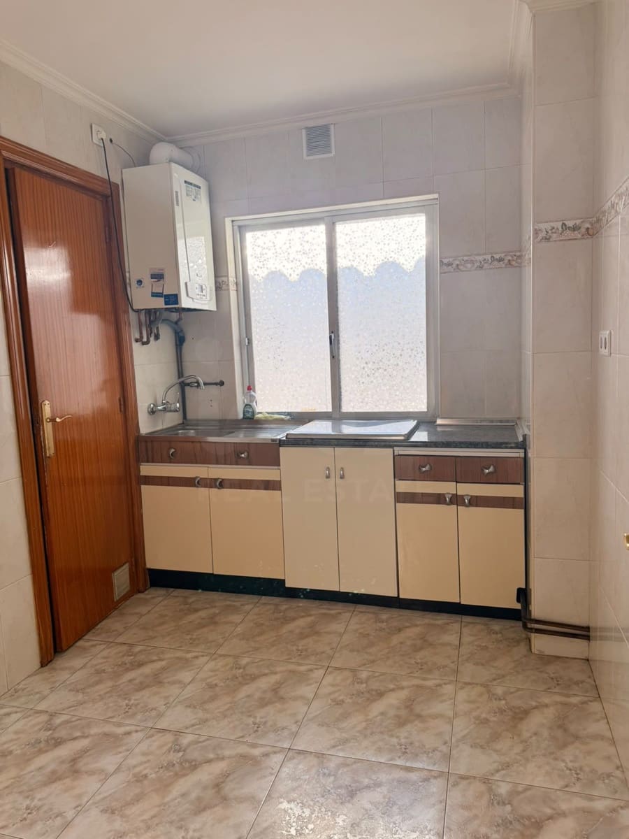 3 Zimmer Apartment zu verkaufen in Leon Stadt - 150.000 € (Ref: 10148036)