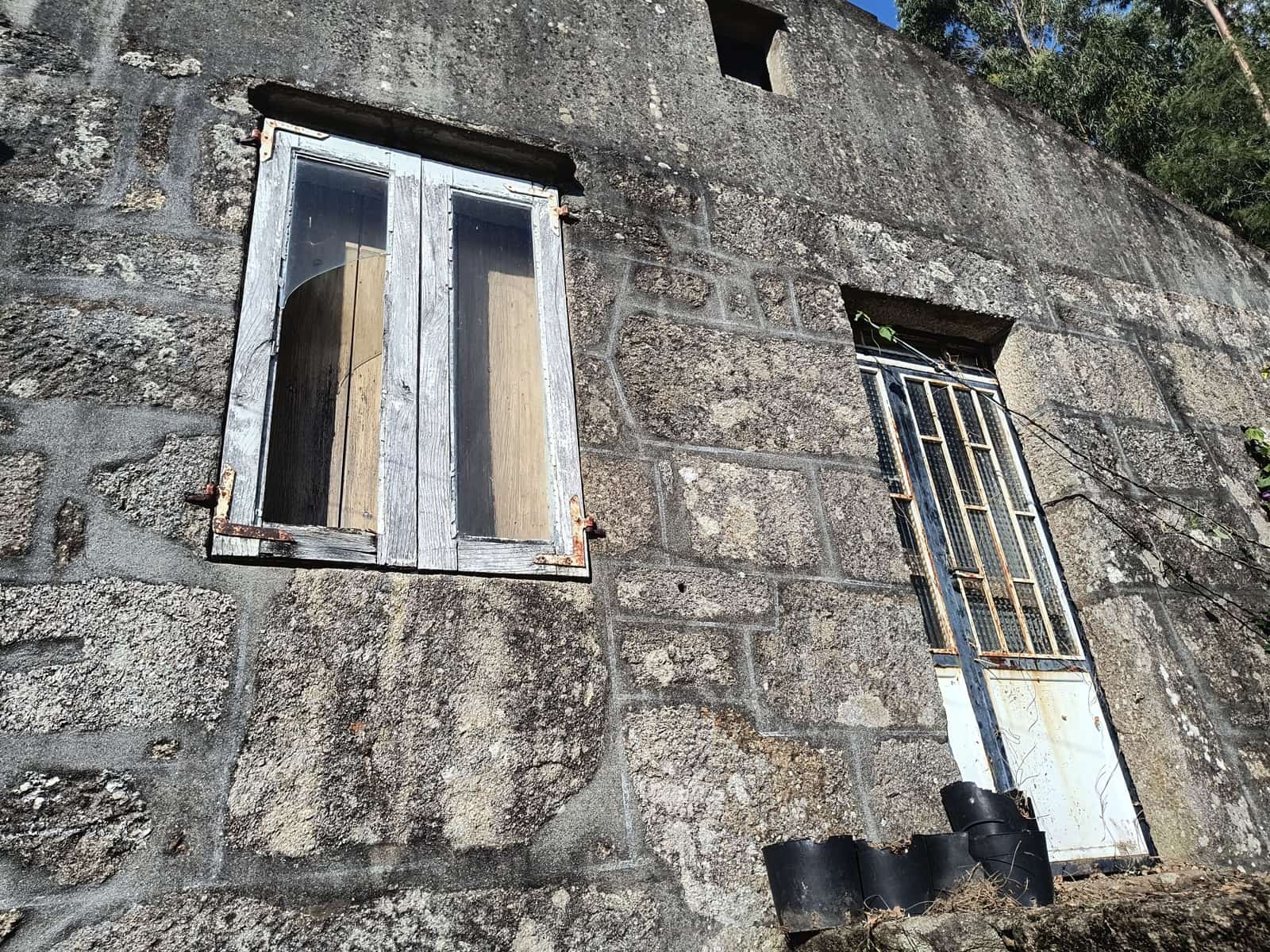 Townhouse for sale in Ponteareas - € 59,000 (Ref: 10148040)