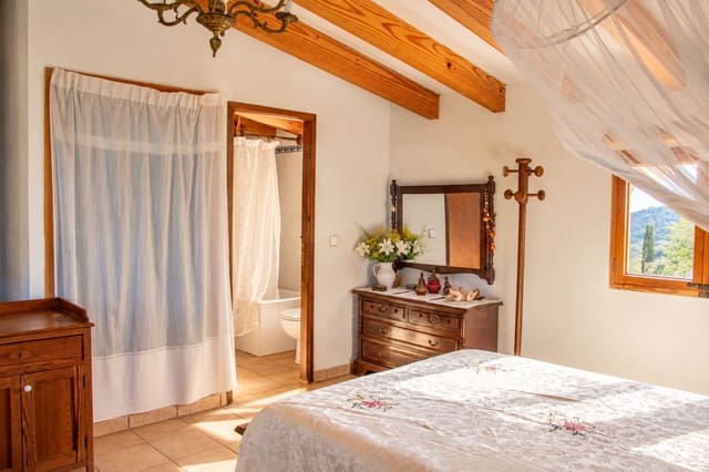 3 bedroom Townhouse for sale in Deià with garage - € 1,355,000 (Ref: 10148223)