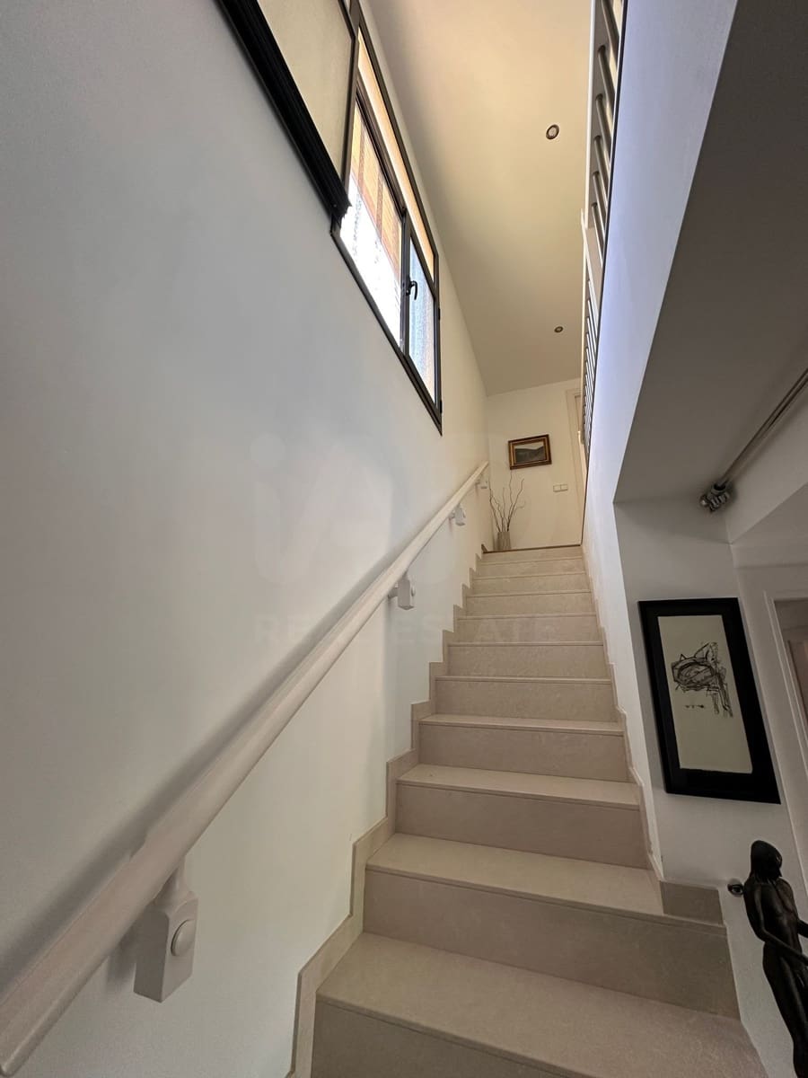 4 sypialnia Dom na sprzedaż w Cunit z basenem garażem - 498 750 € (Ref: 10148229)