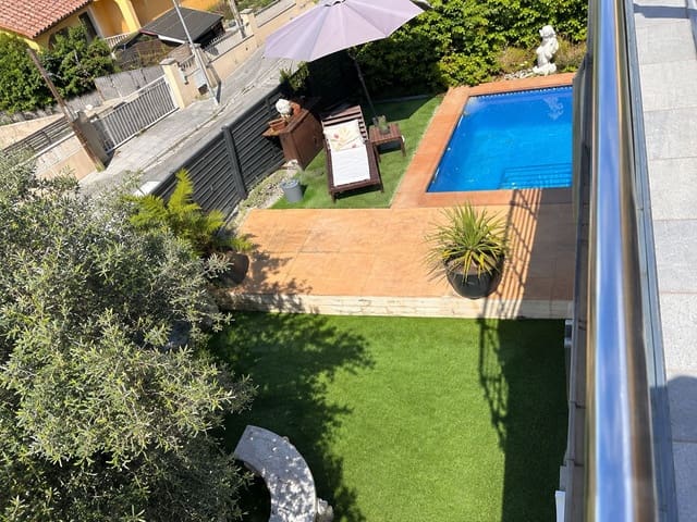 4 sypialnia Dom na sprzedaż w Cunit z basenem garażem - 498 750 € (Ref: 10148229)