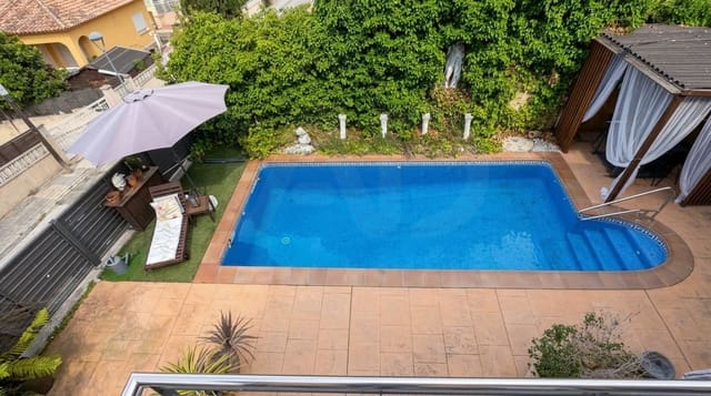 4 sypialnia Dom na sprzedaż w Cunit z basenem garażem - 498 750 € (Ref: 10148229)