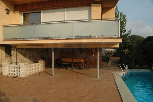3 chambre Maison de Ville à vendre à Vallromanes avec piscine garage - 420 000 € (Ref: 10148231)