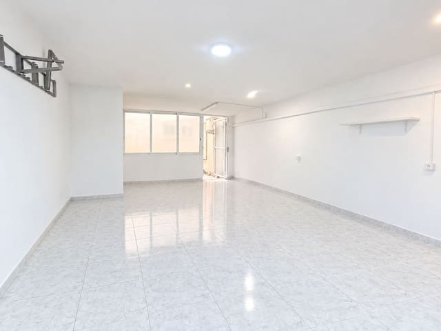 Erhverv til leje i Cunit - € 650 (Ref: 10148235)