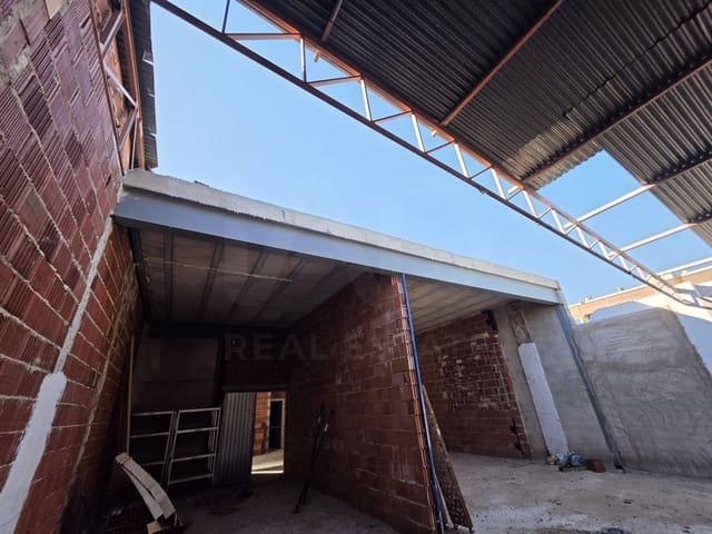 4 makuuhuone Kaupallinen myytävänä paikassa Puente Tocinos, Murcia kaupunki - 124 900 € (Ref: 10148236)