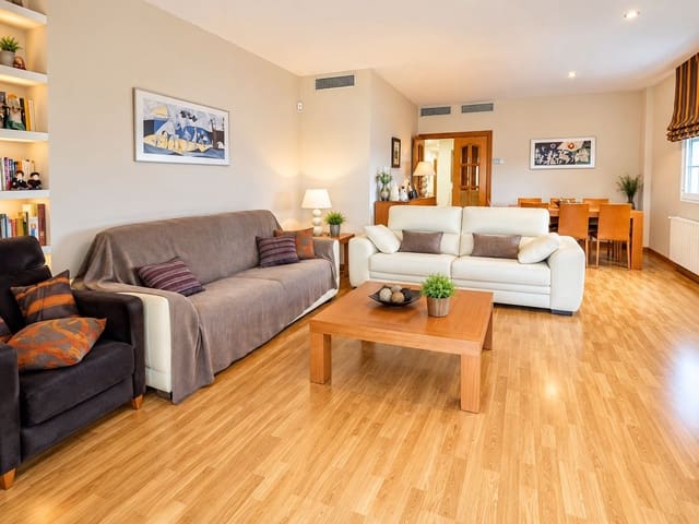 4 chambre Maison de Ville à vendre à Beniaján, Murcie ville avec piscine - 493 000 € (Ref: 10148816)
