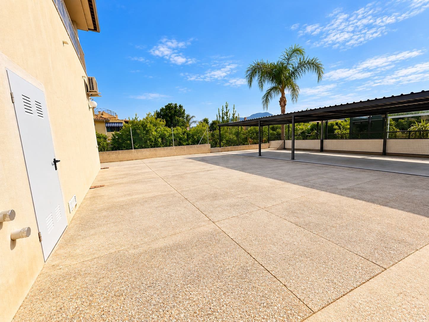 4 quarto Casa em Banda para venda em Beniajan com piscina - 493 000 € (Ref: 10148816)