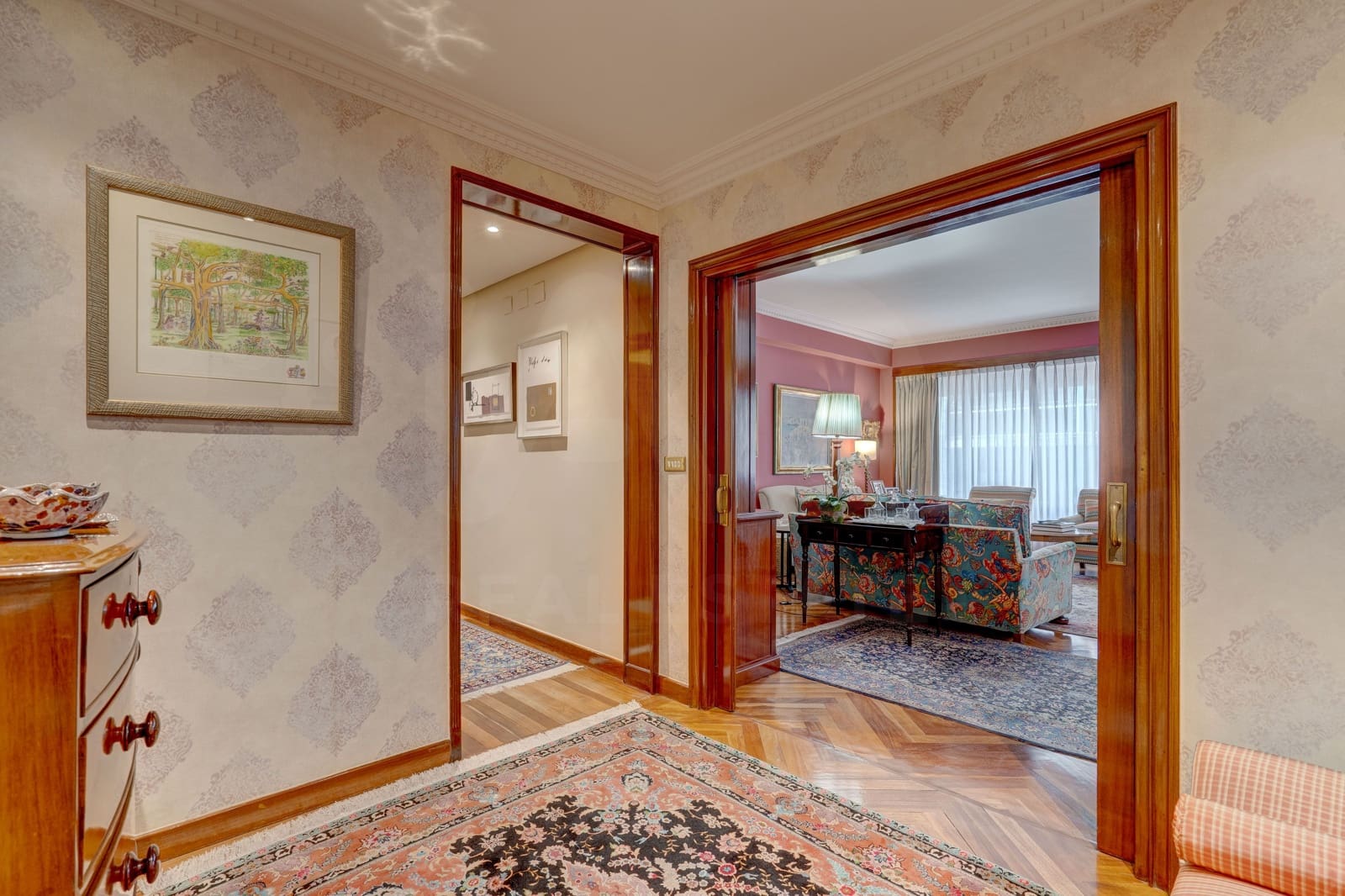 5 bedroom Apartment for sale in Bilbao with garage - € 1,100,000 (Ref: 10148820)