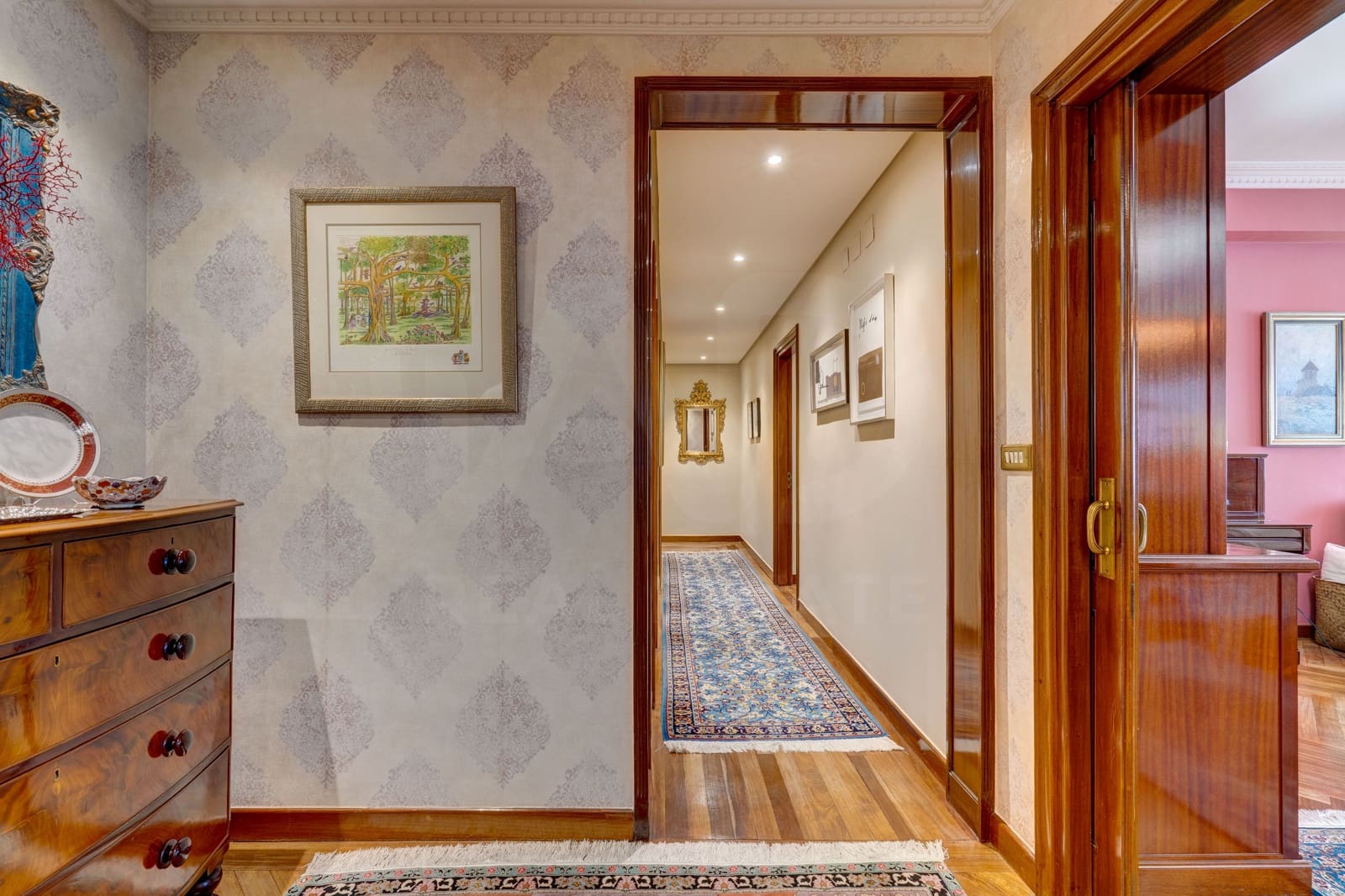 5 bedroom Apartment for sale in Bilbao with garage - € 1,100,000 (Ref: 10148820)