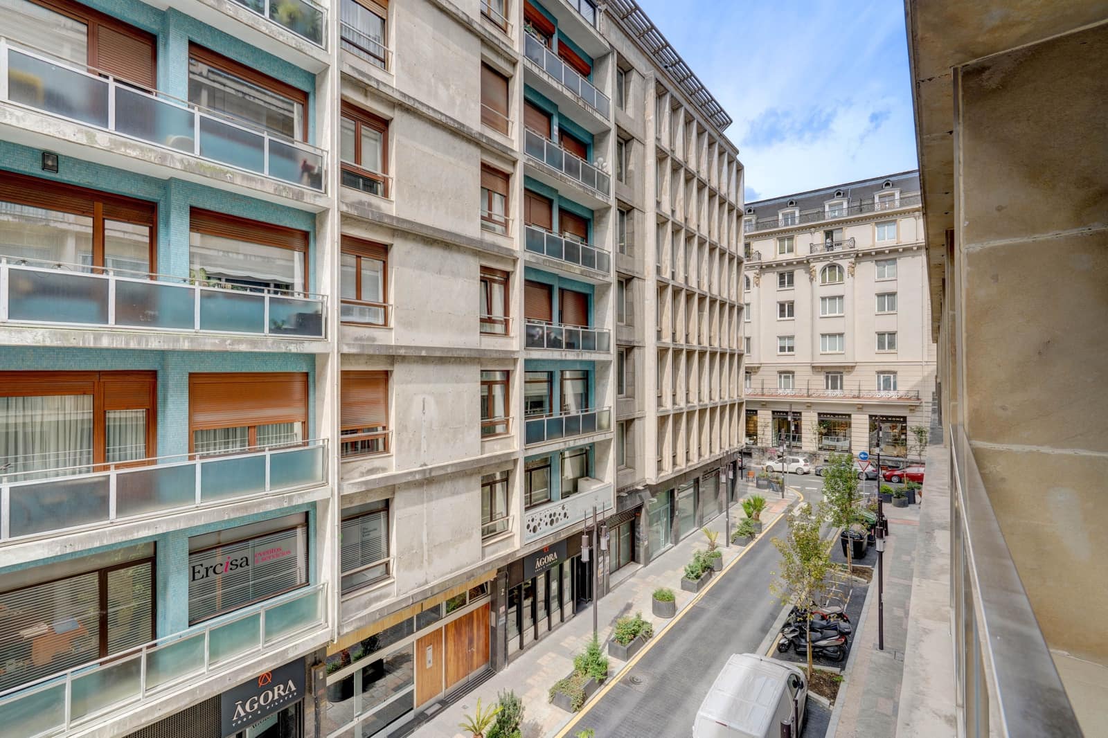 5 bedroom Apartment for sale in Bilbao with garage - € 1,100,000 (Ref: 10148820)