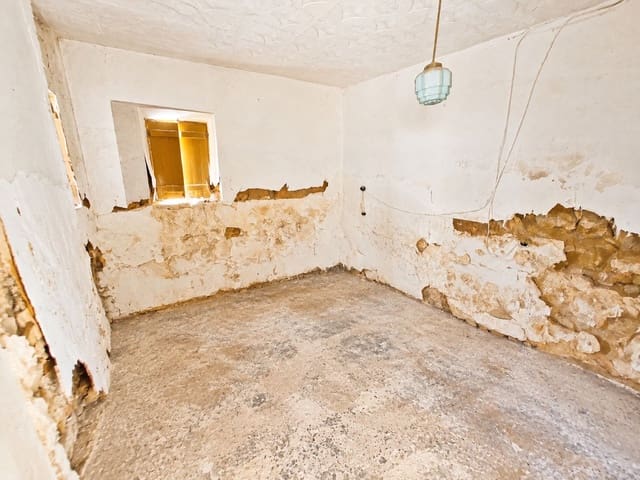 2 slaapkamer Huis te koop in Calasparra - € 29.900 (Ref: 10148821)