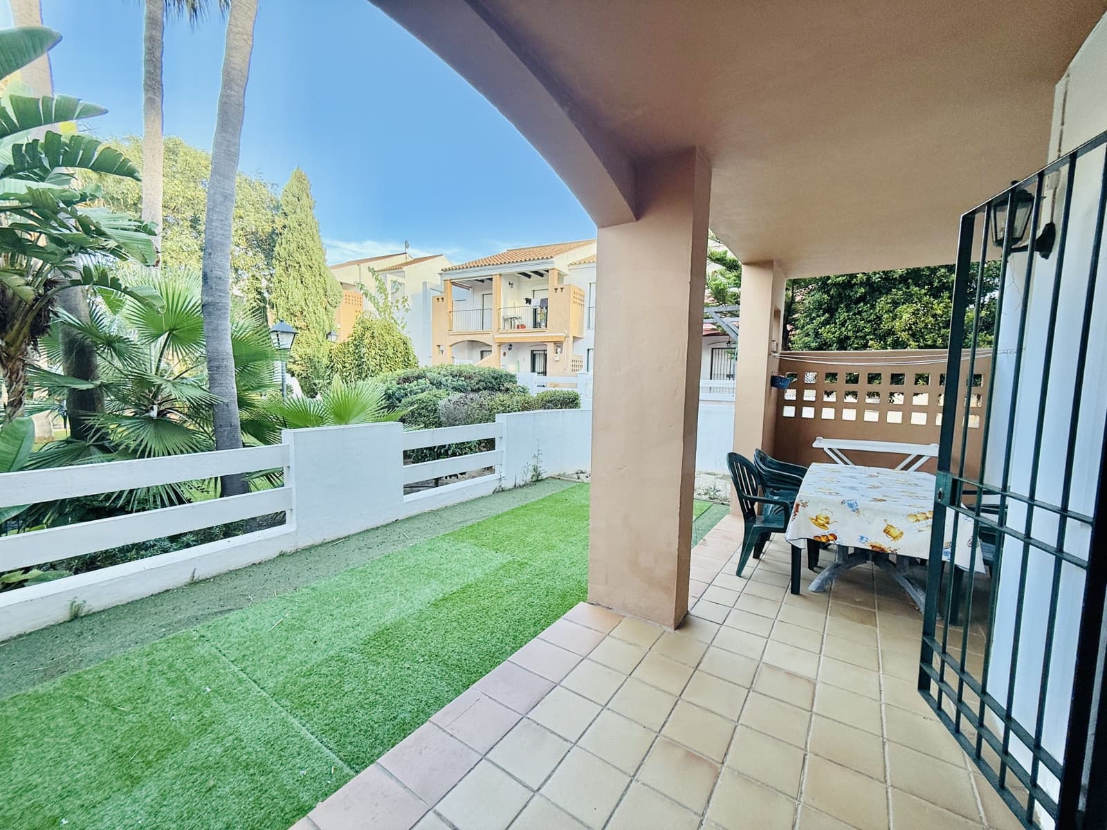 3 slaapkamer Appartement te koop in Chiclana de la Frontera met zwembad garage - € 360.000 (Ref: 10150120)