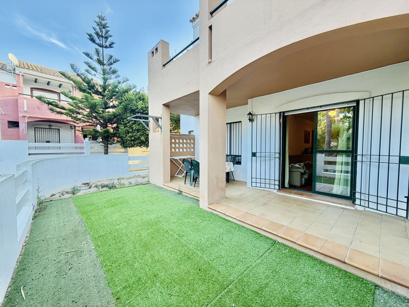 3 slaapkamer Appartement te koop in Chiclana de la Frontera met zwembad garage - € 360.000 (Ref: 10150120)