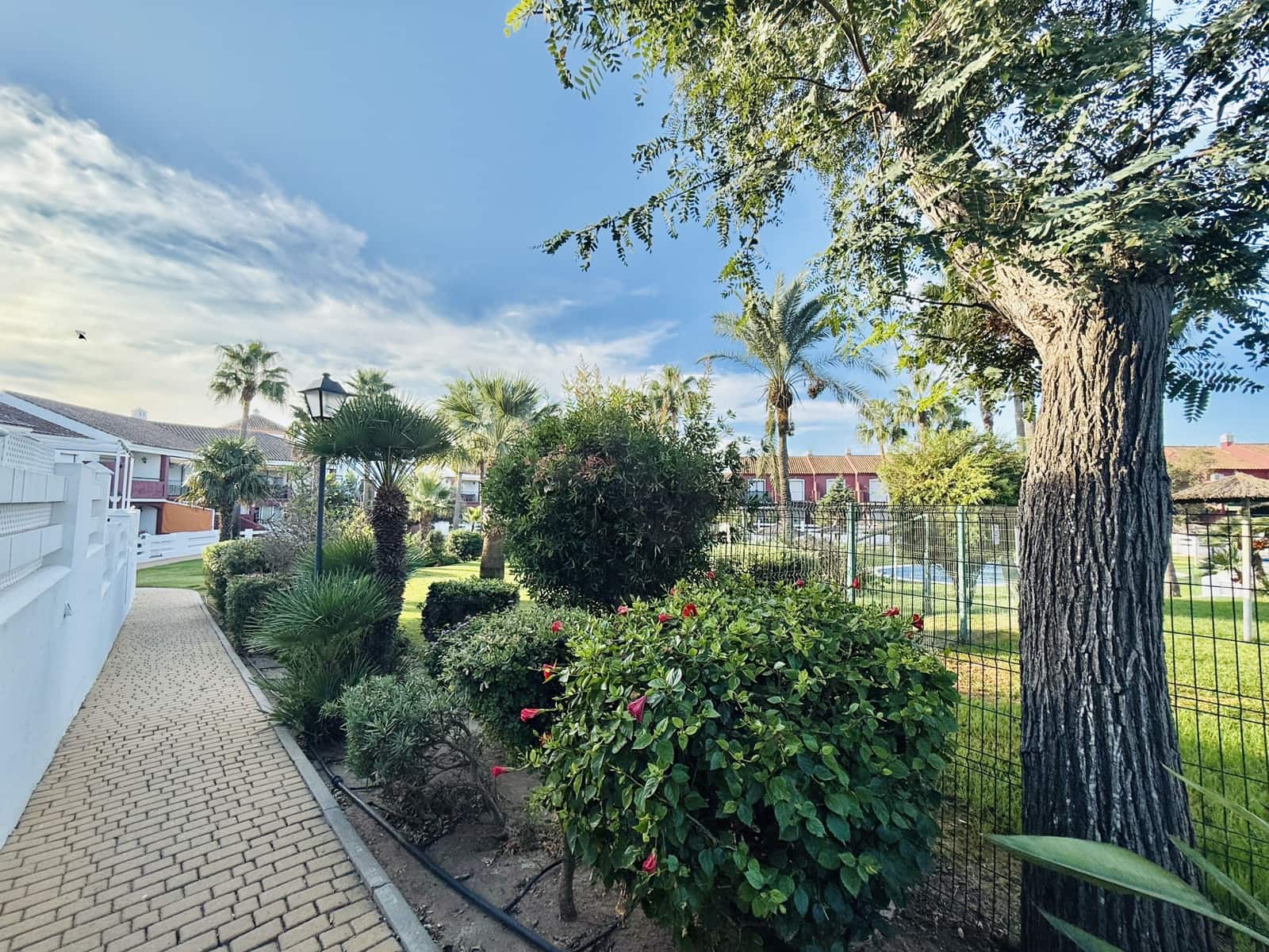 3 slaapkamer Appartement te koop in Chiclana de la Frontera met zwembad garage - € 360.000 (Ref: 10150120)