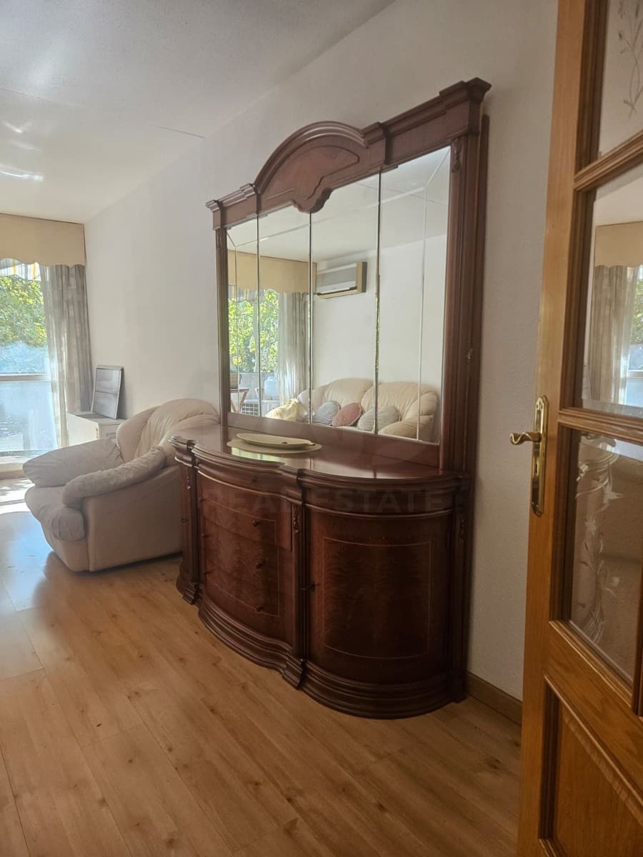 4 makuuhuone Huoneisto myytävänä paikassa Cerdanyola del Valles mukana uima-altaan - 320 000 € (Ref: 10150201)