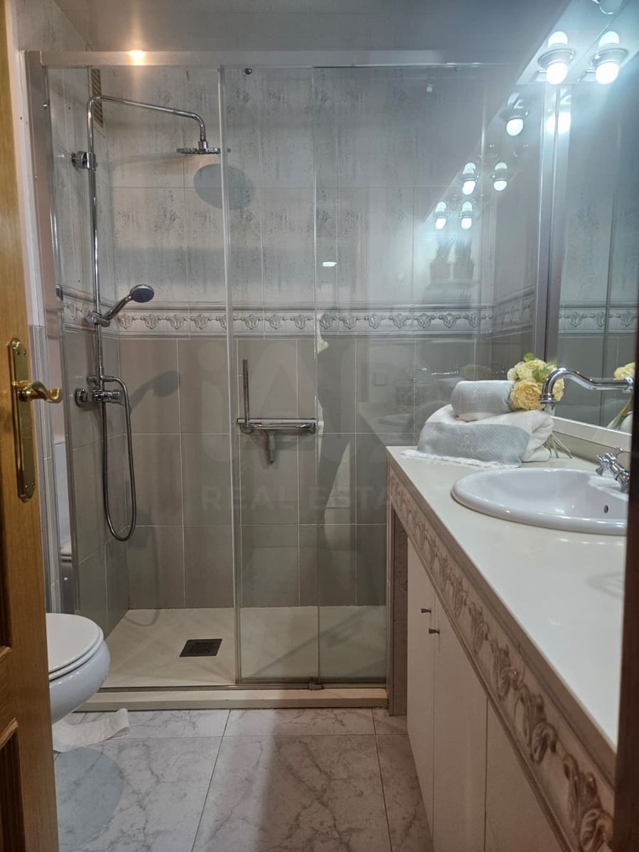4 makuuhuone Huoneisto myytävänä paikassa Cerdanyola del Valles mukana uima-altaan - 320 000 € (Ref: 10150201)