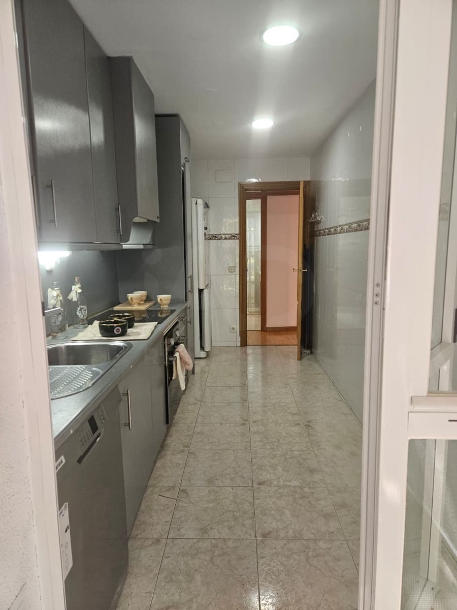 4 makuuhuone Huoneisto myytävänä paikassa Cerdanyola del Valles mukana uima-altaan - 320 000 € (Ref: 10150201)