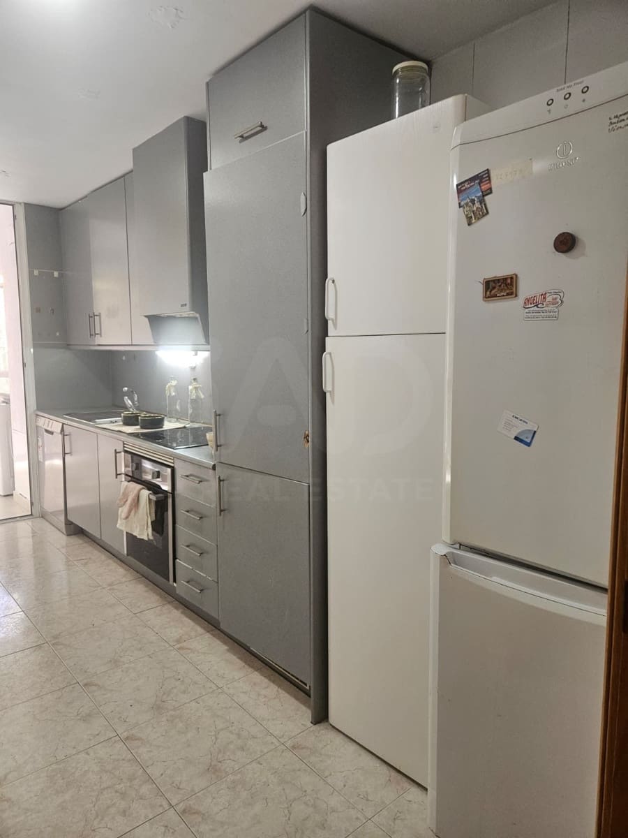 4 makuuhuone Huoneisto myytävänä paikassa Cerdanyola del Valles mukana uima-altaan - 320 000 € (Ref: 10150201)