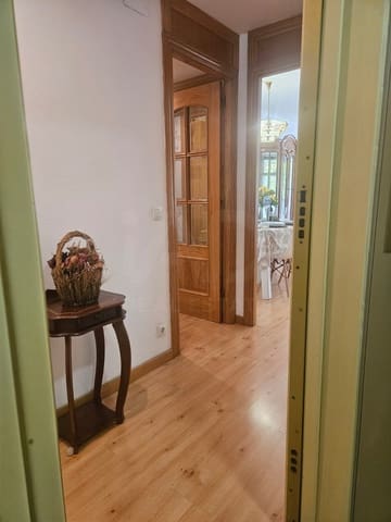 4 makuuhuone Huoneisto myytävänä paikassa Cerdanyola del Vallès mukana uima-altaan - 320 000 € (Ref: 10150201)
