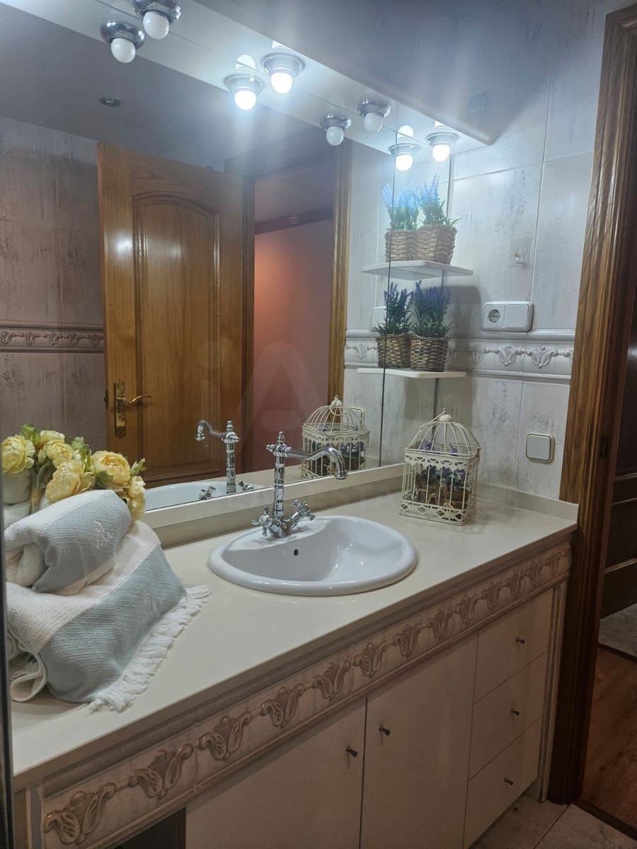 4 makuuhuone Huoneisto myytävänä paikassa Cerdanyola del Valles mukana uima-altaan - 320 000 € (Ref: 10150201)