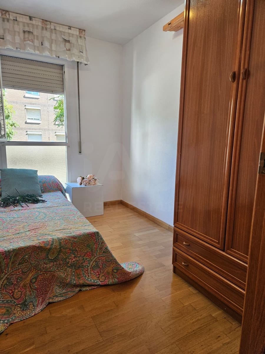 4 makuuhuone Huoneisto myytävänä paikassa Cerdanyola del Valles mukana uima-altaan - 320 000 € (Ref: 10150201)