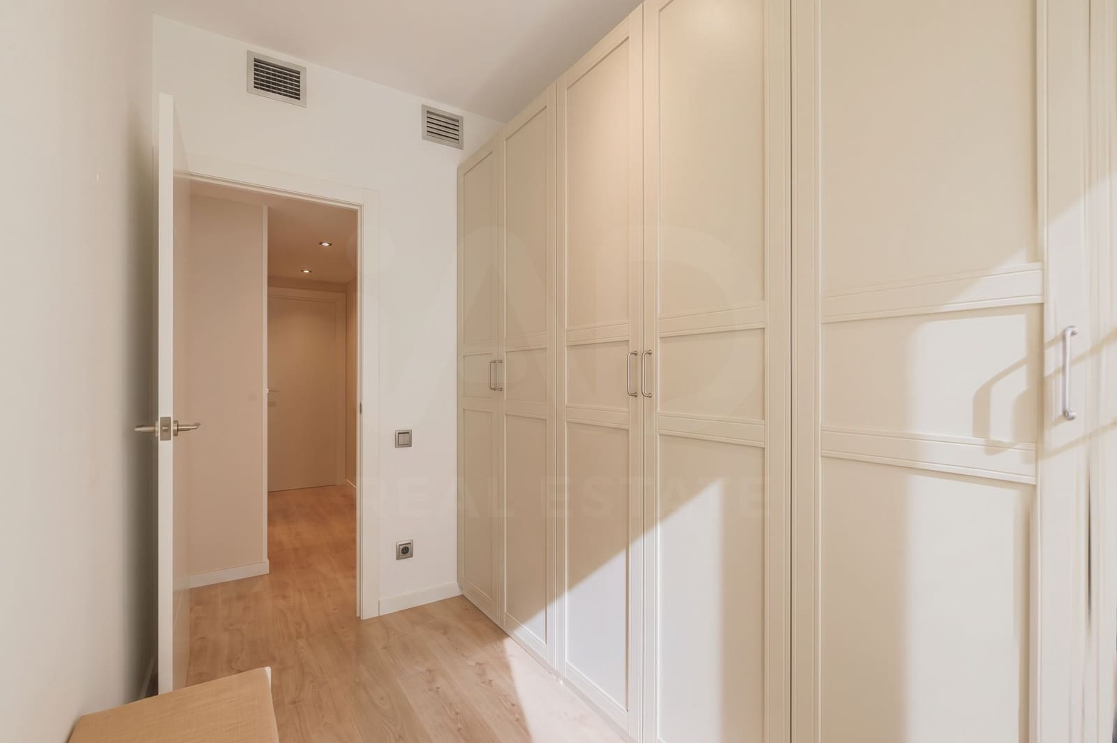 4 quarto Apartamento para venda em Barcelona cidade com garagem - 650 000 € (Ref: 10150205)