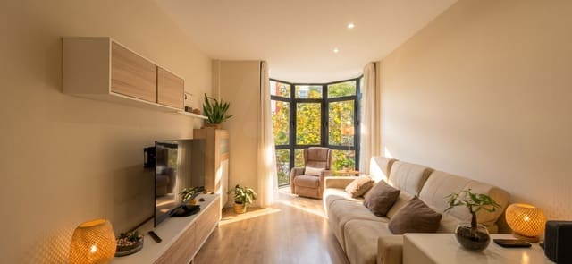 4 quarto Apartamento para venda em La Sagrada Família, Barcelona cidade com garagem - 650 000 € (Ref: 10150205)