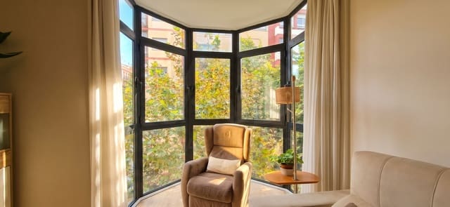 4 quarto Apartamento para venda em La Sagrada Família, Barcelona cidade com garagem - 650 000 € (Ref: 10150205)