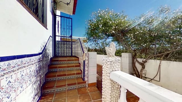3 bedroom Terraced Villa for sale in Torredembarra with garage - € 230,000 (Ref: 10150520)