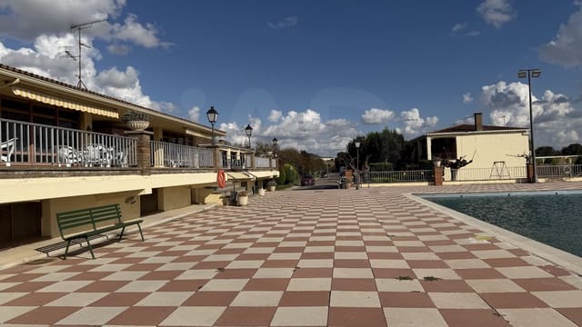Casa de 3 habitaciones en Os de Balaguer en venta con piscina garaje - 195.000 € (Ref: 10150586)