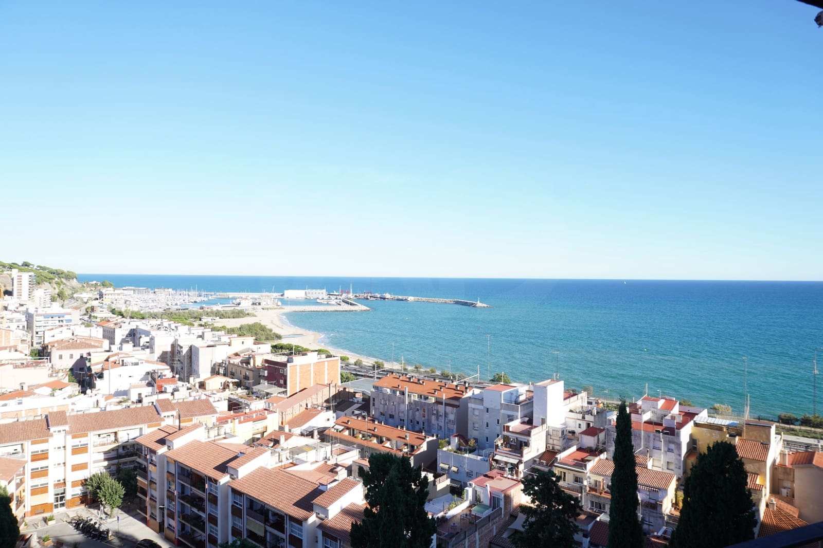3 bedroom Apartment for sale in Arenys de Mar - € 170,000 (Ref: 10150588)