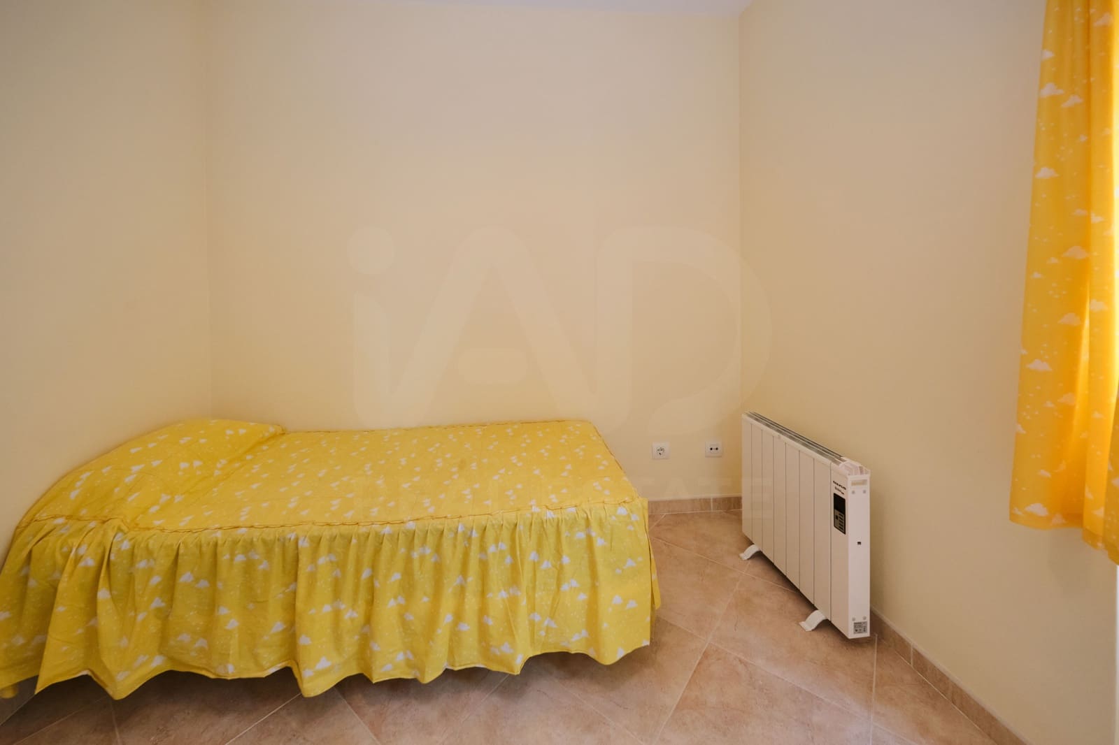 5 bedroom Townhouse for sale in Illora - € 140,000 (Ref: 10150589)