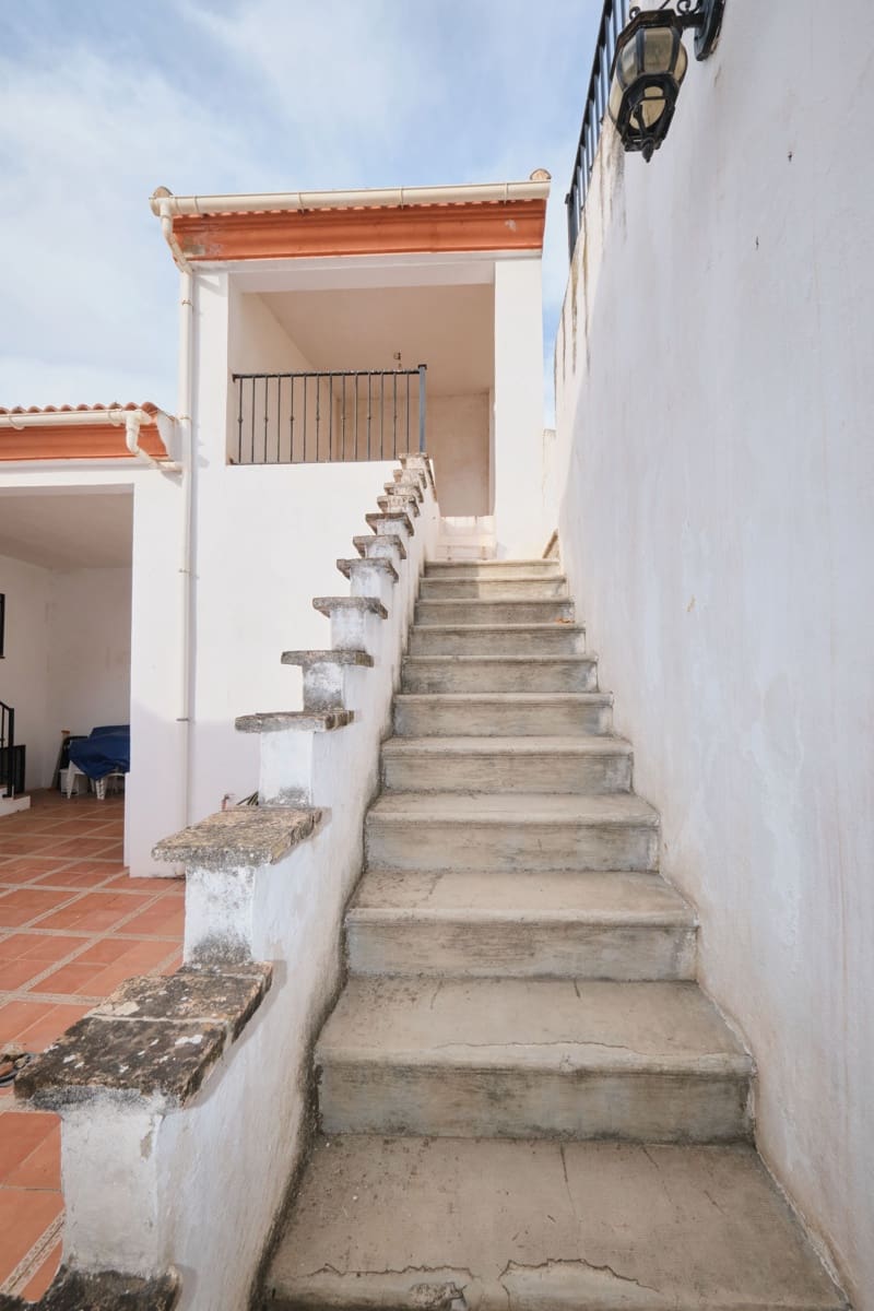 5 bedroom Townhouse for sale in Illora - € 140,000 (Ref: 10150589)