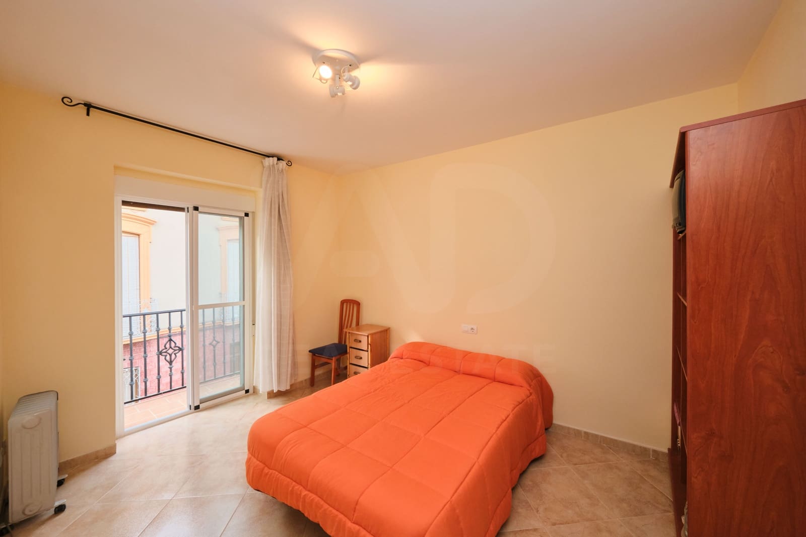 5 bedroom Townhouse for sale in Illora - € 140,000 (Ref: 10150589)