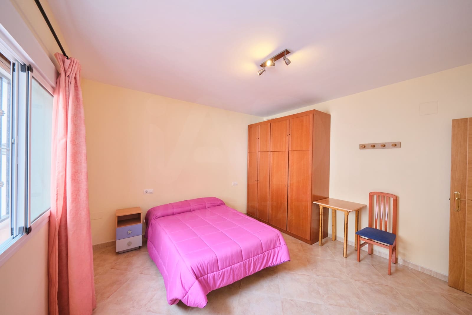 5 bedroom Townhouse for sale in Illora - € 140,000 (Ref: 10150589)