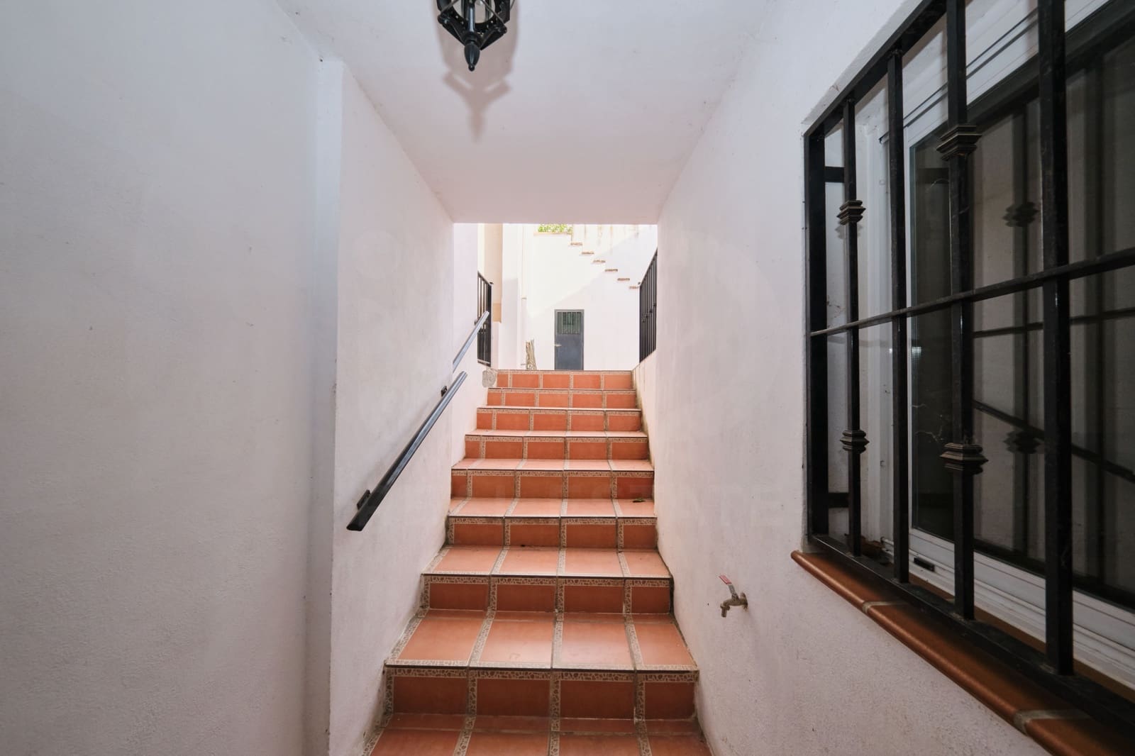 5 bedroom Townhouse for sale in Illora - € 140,000 (Ref: 10150589)