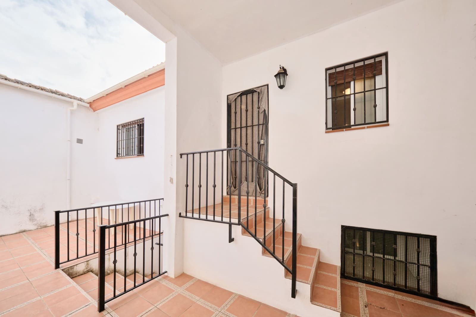 5 bedroom Townhouse for sale in Illora - € 140,000 (Ref: 10150589)