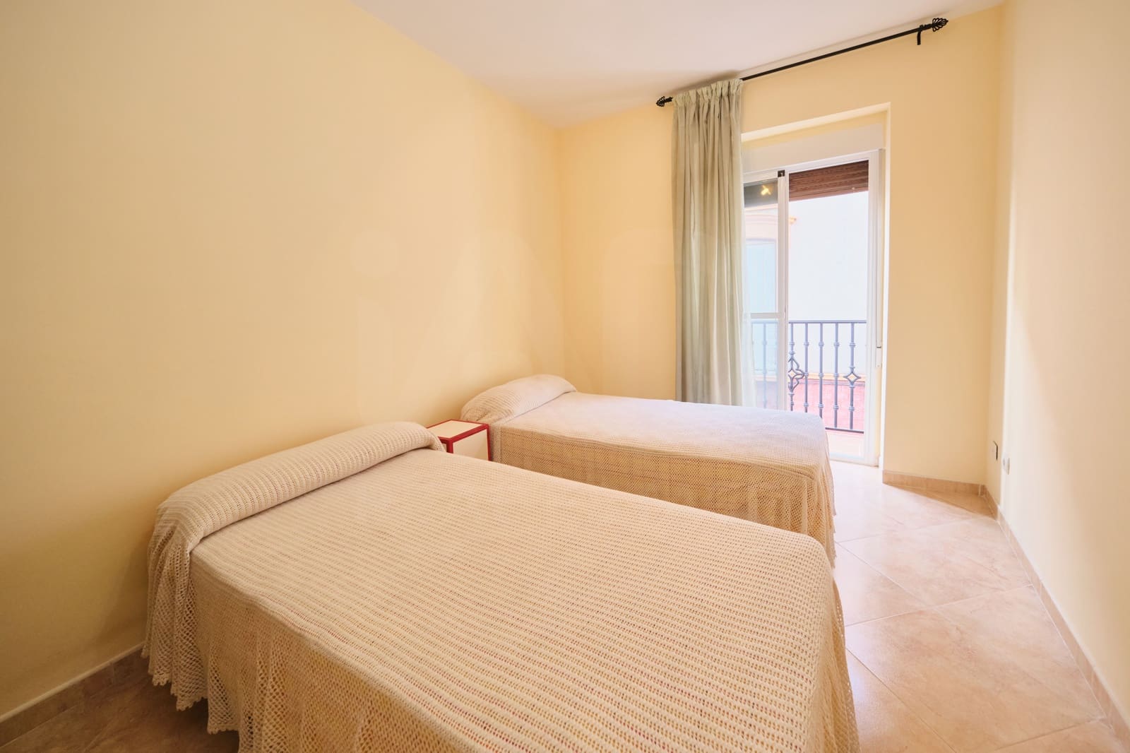 5 bedroom Townhouse for sale in Illora - € 140,000 (Ref: 10150589)