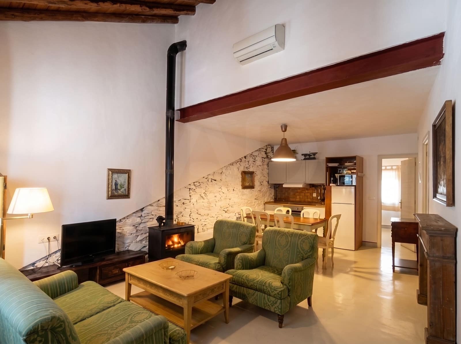 7 bedroom Townhouse for sale in Corteconcepcion - € 425,000 (Ref: 10153157)
