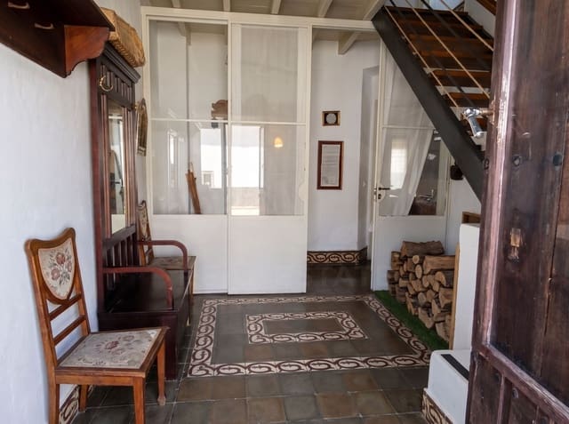 7 bedroom Townhouse for sale in Corteconcepción - € 425,000 (Ref: 10153157)