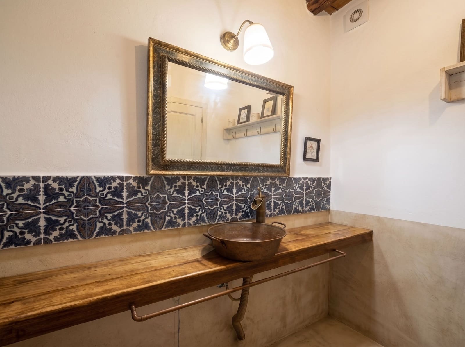 7 bedroom Townhouse for sale in Corteconcepcion - € 425,000 (Ref: 10153157)