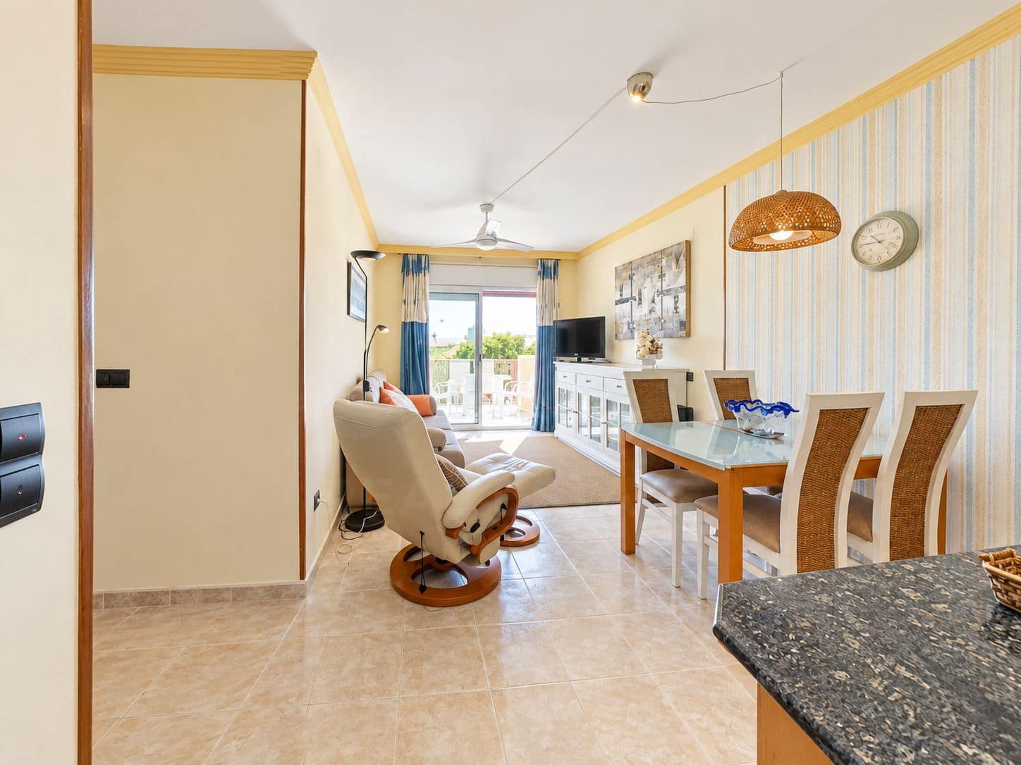 2 bedroom Apartment for sale in Sant Carles de la Rapita with pool garage - € 255,000 (Ref: 10153158)