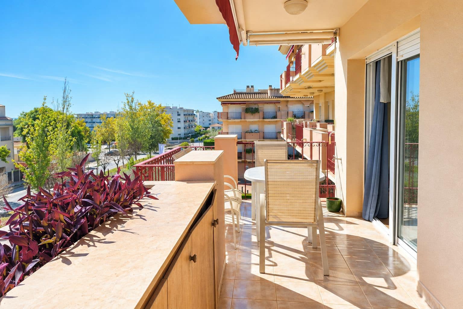 2 bedroom Apartment for sale in Sant Carles de la Rapita with pool garage - € 255,000 (Ref: 10153158)