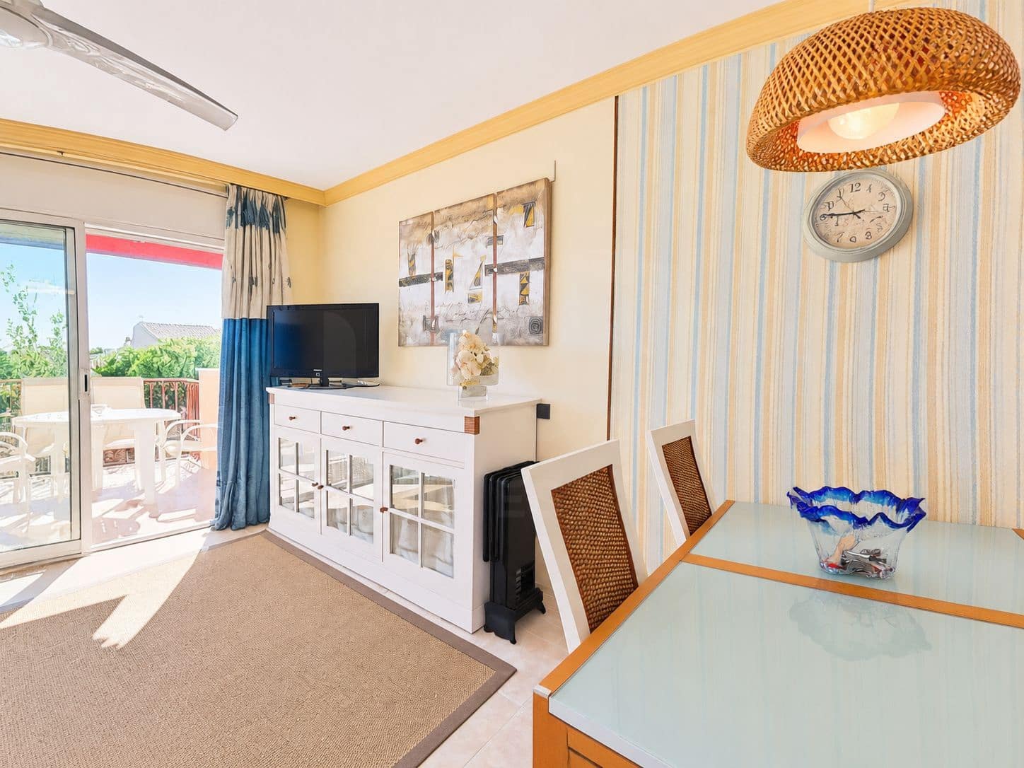 2 bedroom Apartment for sale in Sant Carles de la Rapita with pool garage - € 255,000 (Ref: 10153158)