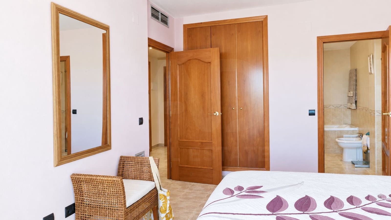 2 bedroom Apartment for sale in Sant Carles de la Rapita with pool garage - € 255,000 (Ref: 10153158)