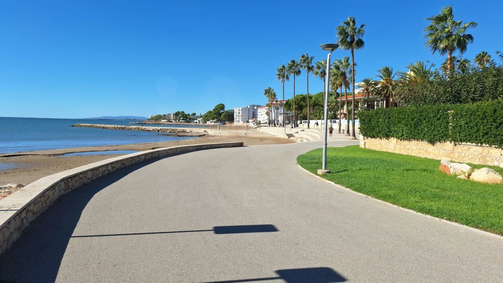 2 bedroom Apartment for sale in Sant Carles de la Rapita with pool garage - € 255,000 (Ref: 10153158)